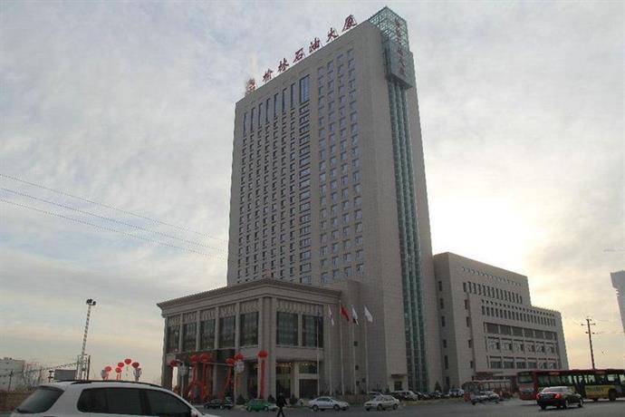 Yu Lin Petroleum Hotel